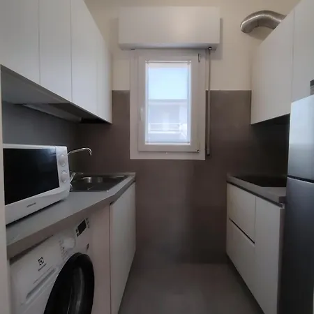 Contemporary Flat Near The Of Lägenhet Bibione