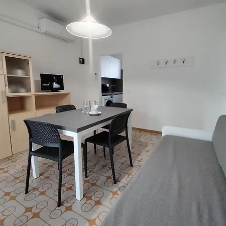 Contemporary Flat Near The Of Lägenhet Bibione